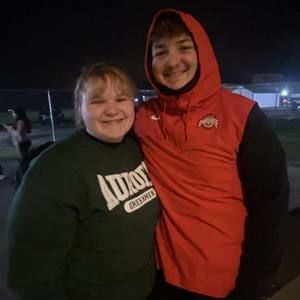 Meet your Posher, Sharon